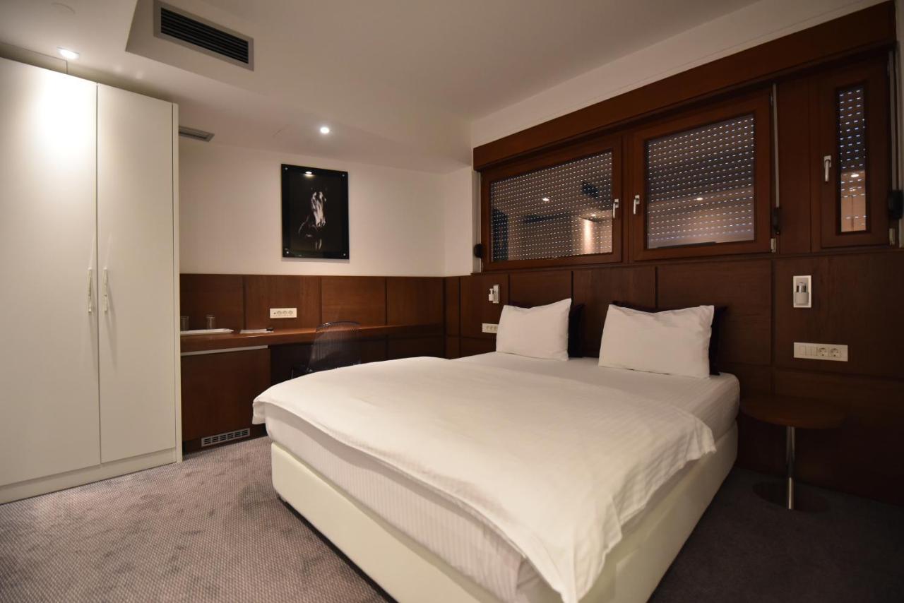 Sesto Senso Otel Trebin Dış mekan fotoğraf