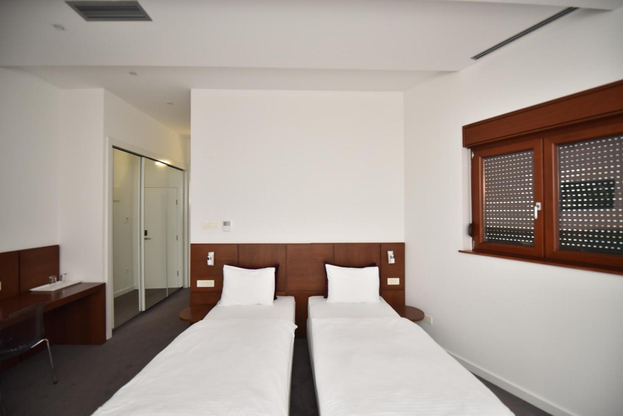 Sesto Senso Otel Trebin Dış mekan fotoğraf