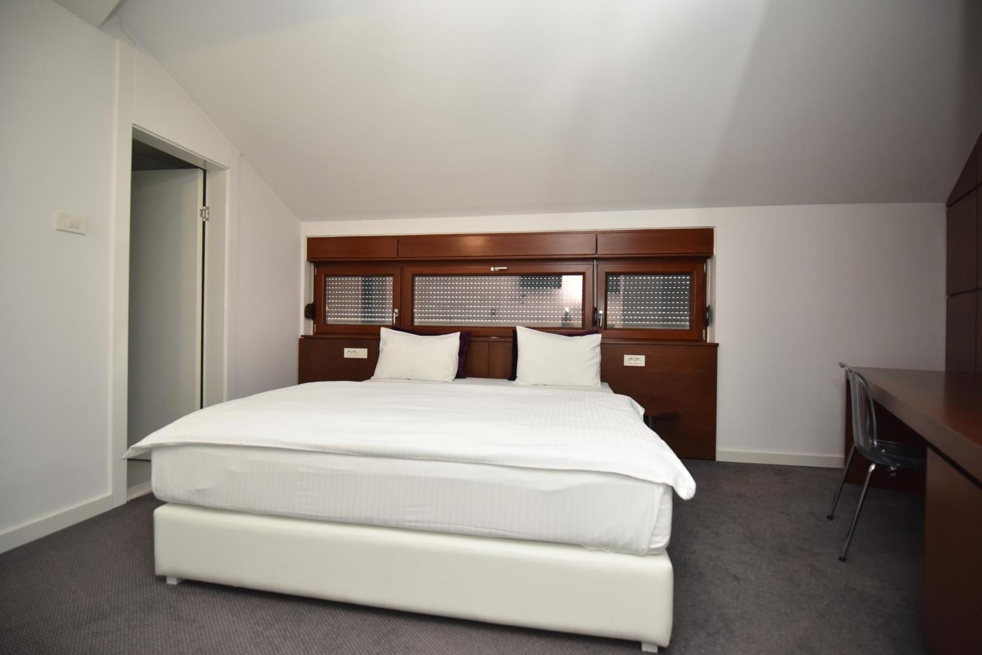 Sesto Senso Otel Trebin Dış mekan fotoğraf