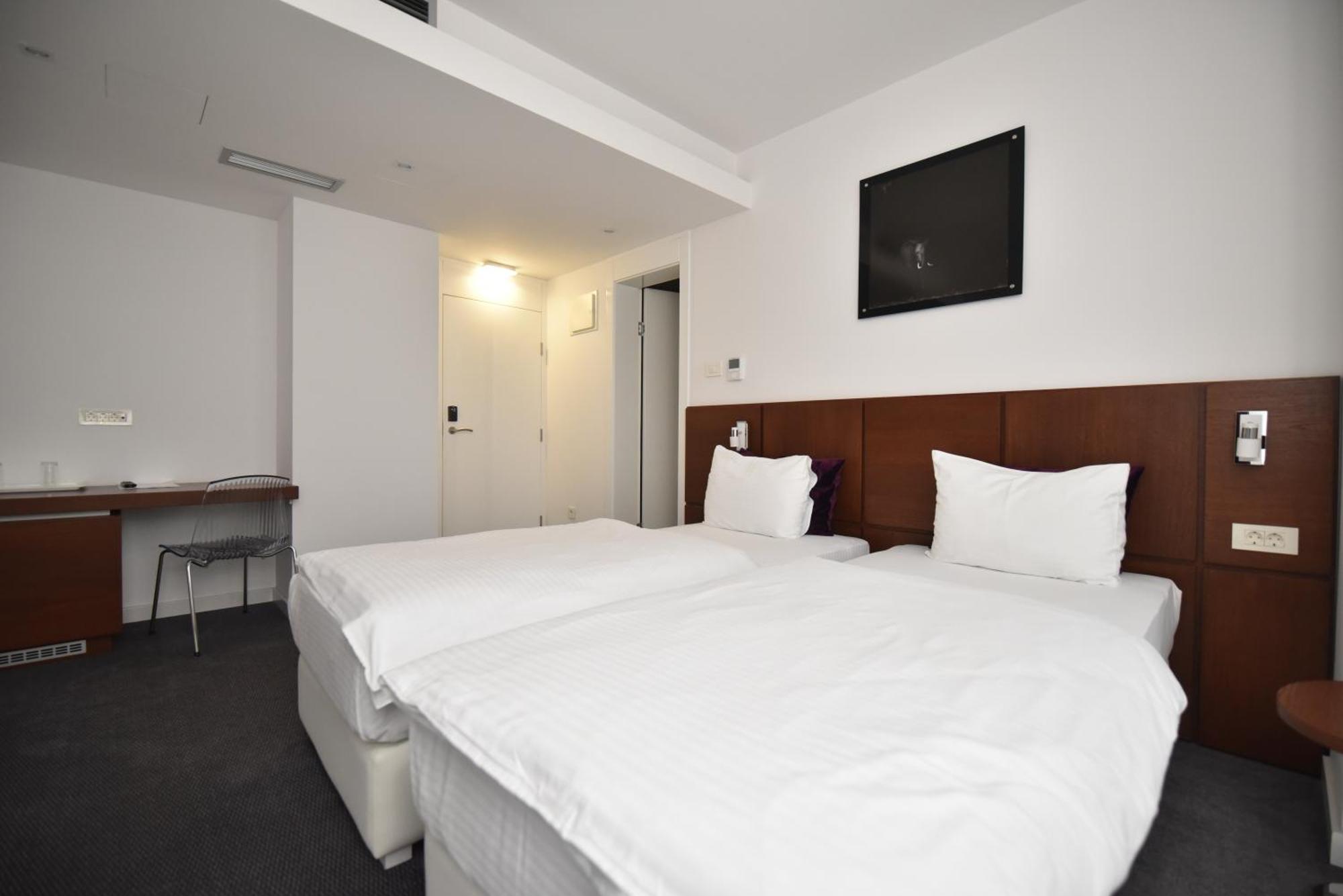 Sesto Senso Otel Trebin Dış mekan fotoğraf