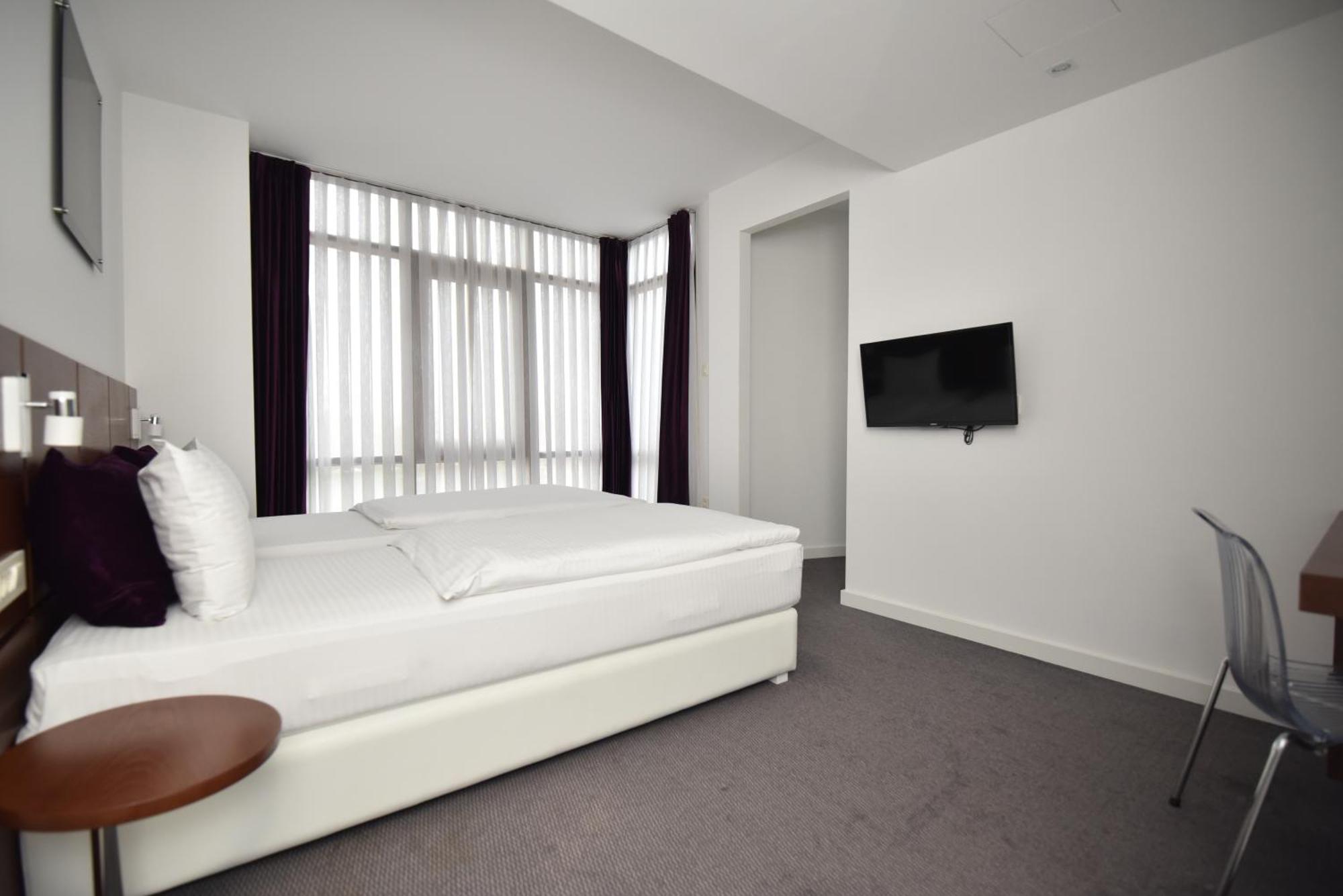 Sesto Senso Otel Trebin Dış mekan fotoğraf