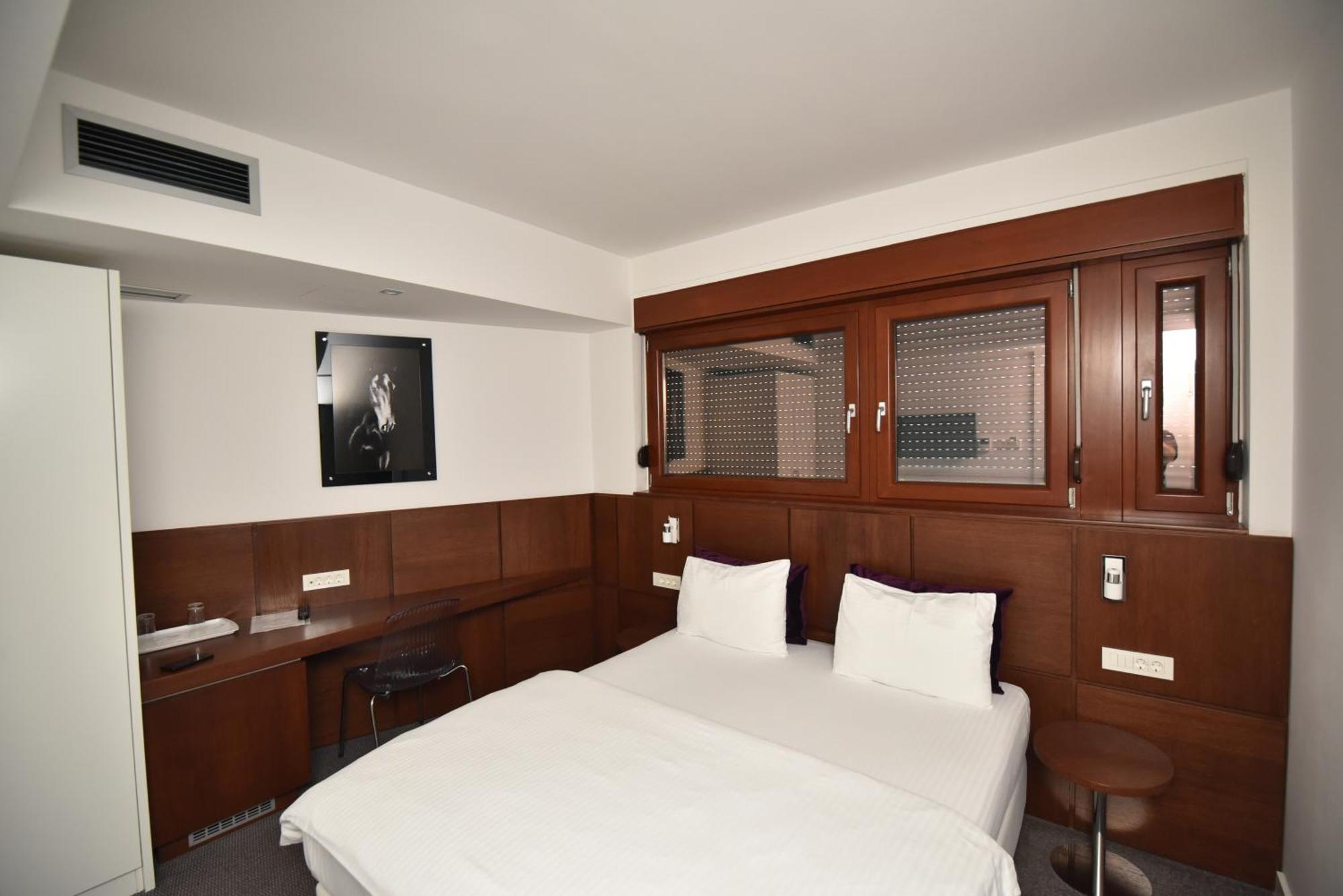Sesto Senso Otel Trebin Dış mekan fotoğraf