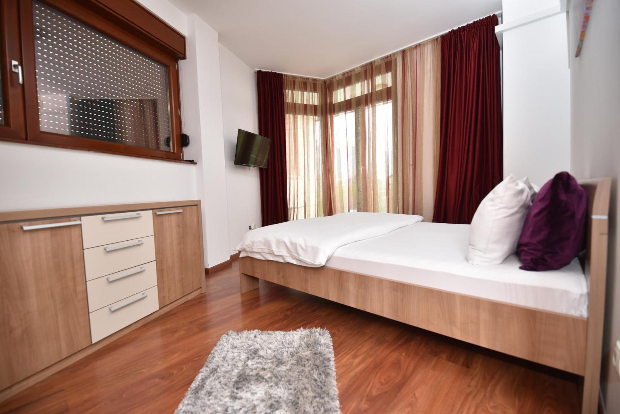 Sesto Senso Otel Trebin Dış mekan fotoğraf
