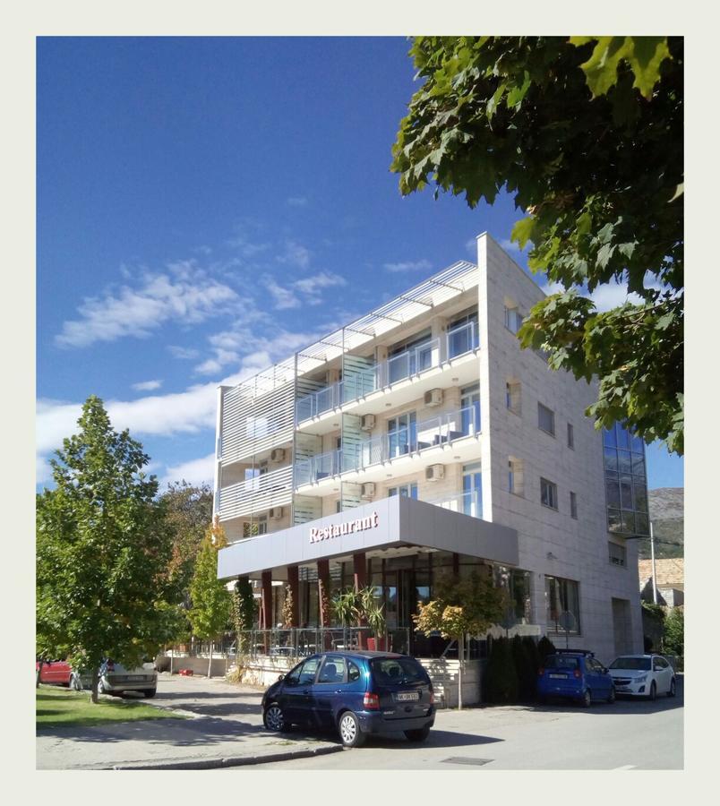 Sesto Senso Otel Trebin Dış mekan fotoğraf